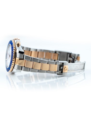 Rolex Yachtmaster II 44mm 18k Rose Gold & Stainless Steel Ref 116681 R series - Picture 7 of 7
