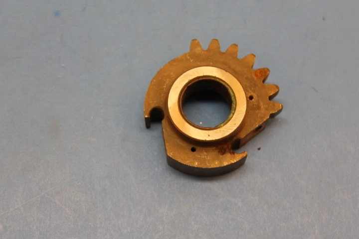 НОВЫЙ ИЗ СТАРЫХ ЗАПАСОВ YAMAHA DS6 TD2 YD3 YM1 УДАРНАЯ ШЕСТЕРНЯ 7T ДЕТАЛЬ # 156-15631-00-00 - Изображение 3 из 4