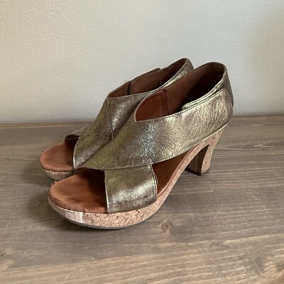 Gentle Souls Womens 9 Gold Sun Dae Peep Toe Heel Sandal