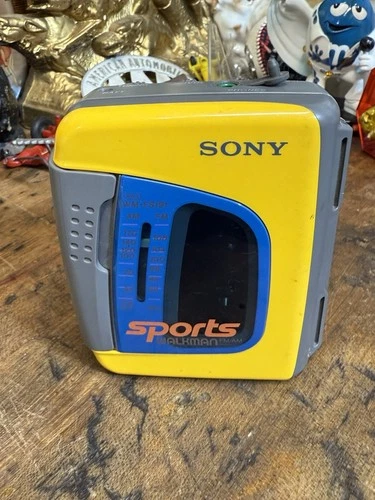 Sony Sports Walkman Vintage WM-FS191 Yellow AM/FM Radio Cassette Player  Tested