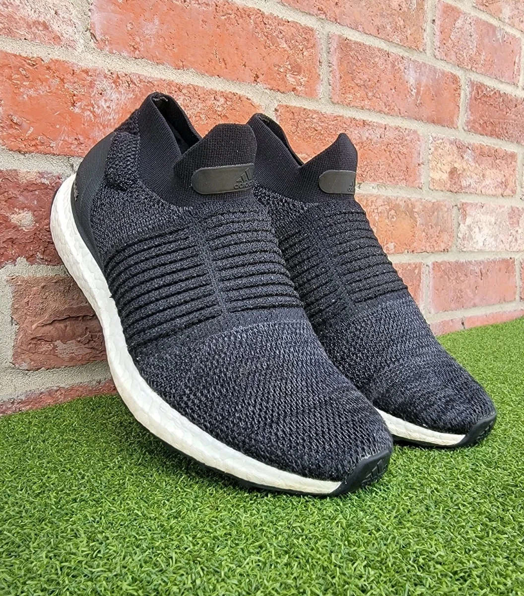 adidas gazelle silver green womens adidas ULTRABOOST 22 Running Shoes | Triple White