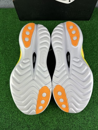 Size 10.5- Saucony Endorphin Trainer White Black - Picture 4 of 5