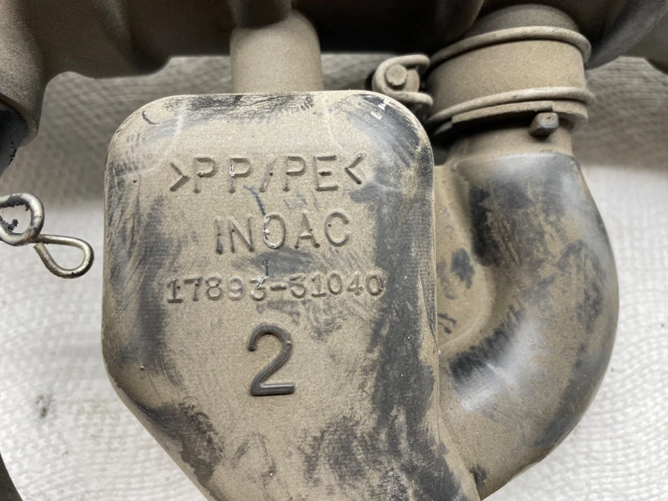 OEM 2006 2007-2013 LEXUS IS350 ENGINE AIR INTAKE HOSE RESONATOR TUBE 17893-31040 - Image 2 of 4