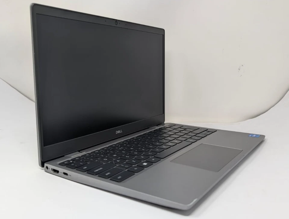 Dell Latitude 3330 · i5-1155G7 · 8GB · 256GB, foto 2 di 5