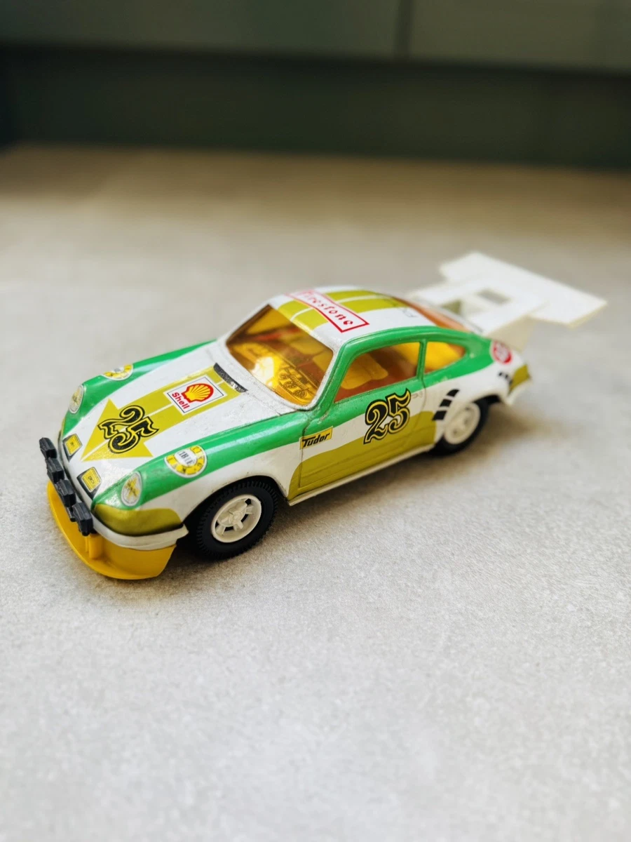 Joustra - Ford Fairlane Et Caravane - Modèles Restaurés - France - Métal