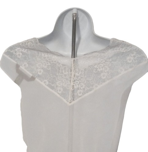 Ambrielle L M Mid Length Sheer Mesh Robe. While. J-1 - Picture 2 of 9