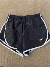 Nike Shorts Girls Medium Black Dri-Fit Training Lined Youth Kids AH 