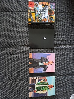 Gta 5 deluxe 7 CDS und die Gta 5 Karte alles in einer Hülle