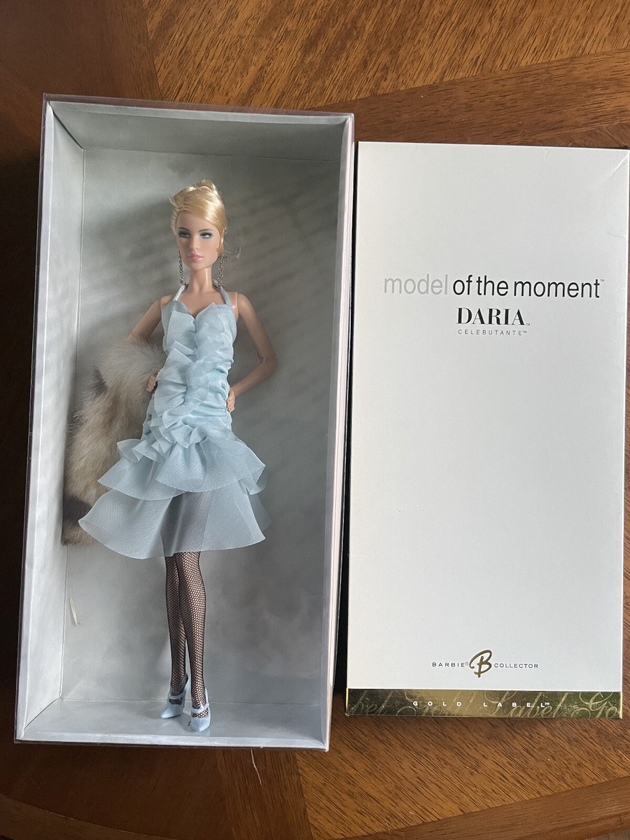 Mattel Model of The Moment Gold Daria Celebutante Barbie Doll W