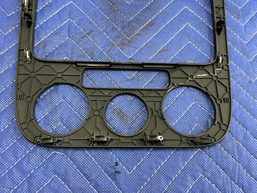 2006-2010 VW Jetta 2.5L Dash Radio Climate Control Surround Trim Bezel OEM#154MC - Picture 8 of 10