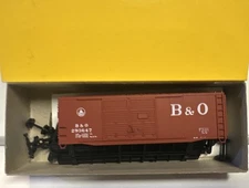 Accurail HO Scale B&O Baltimore & Ohio 40' Double Door Box Car Kit #293647
