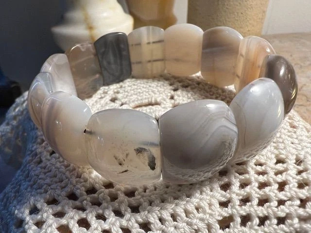 Bracelet ancien manchette pierre Agate tons pastels blanc beige extensible - Photo 3/4