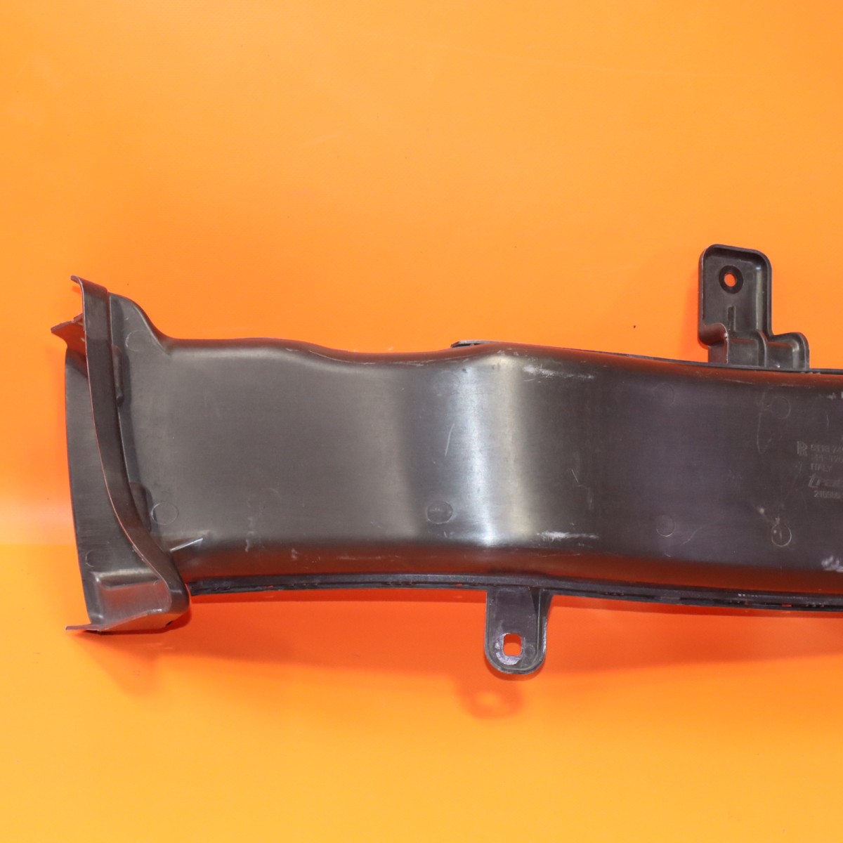 Rolls-Royce Cullinan 2019-2023 Left Air conveyor P/N 51137450789