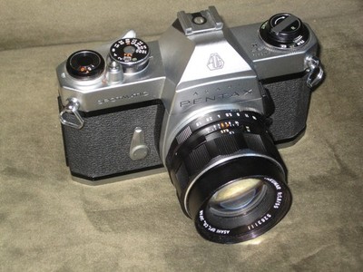 ASAHI PENTAX SPOTMATIC  mit TAKUMAR  1,8/ 55 mm. M42  Rein mechanisch  TOP !