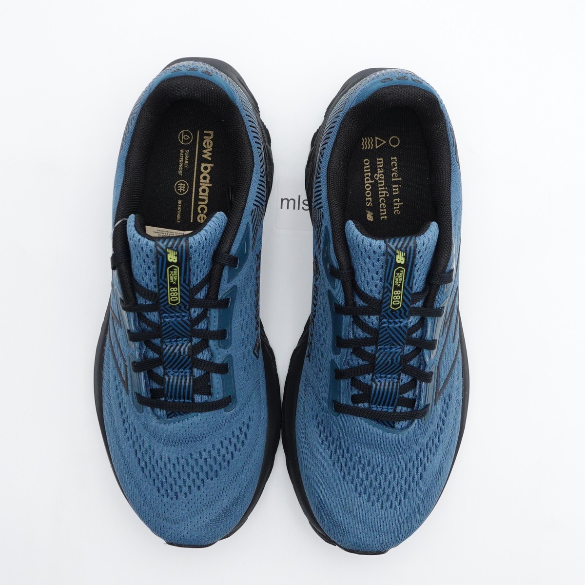 Size 8 WIDE D Women's New Balance Fresh Foam X 880v14 Gore-Tex GTX