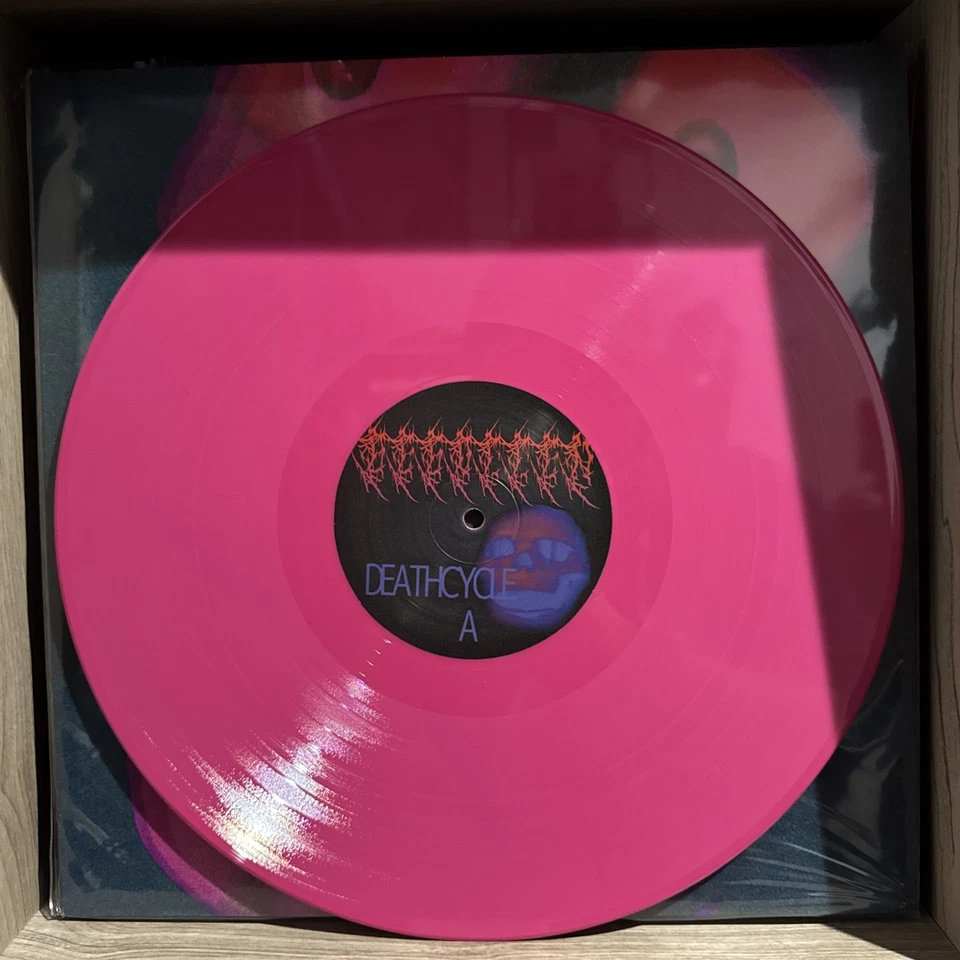 b e g o t e n 自杀 (рожденный) - «(цикл смерти) - 死亡循環» виниловая пластинка (розовый) - Изображение 2 из 2