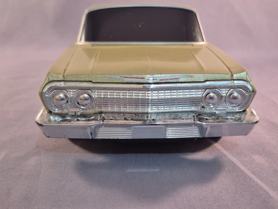 Lindberg Homie Hoppers 1963 Chevy Impala Lowrider RC Car No Remote Untested JD - Image 3 of 4
