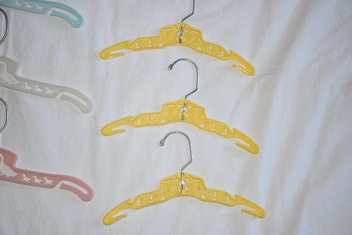 Vtg Lot 10 Plastic Baby Hangers Trains Geese Ducks Gregori Clarolyte Co. USA View 6