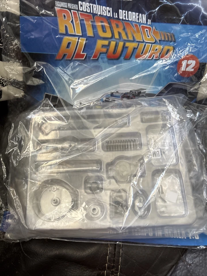 Eaglemoss Costruisci Il Ritorno Al Futuro Delorean Numero 12 - Immagine 4 di 4