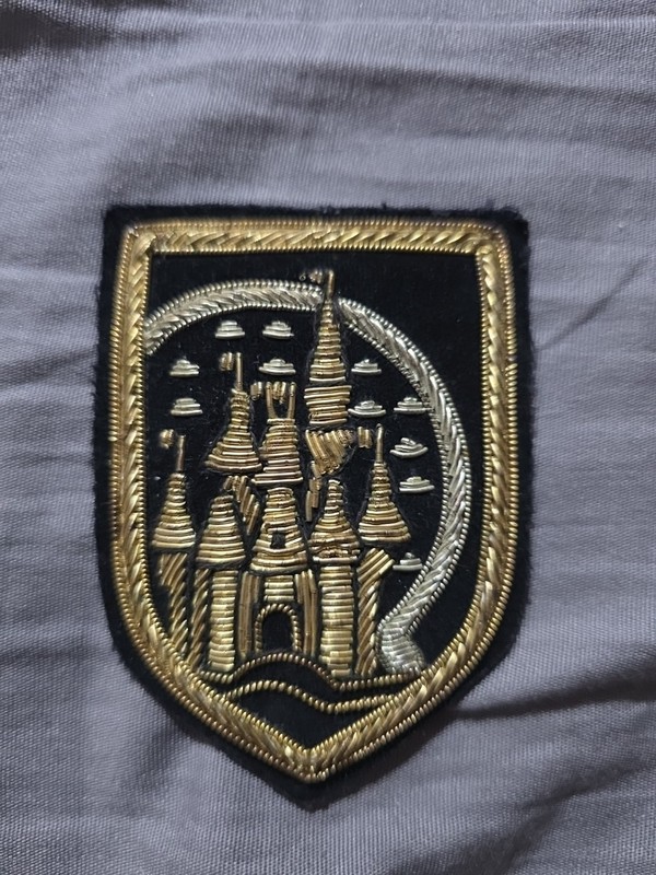  Walt Disney World Cast Member Uniform Patch Original Never Worn New
