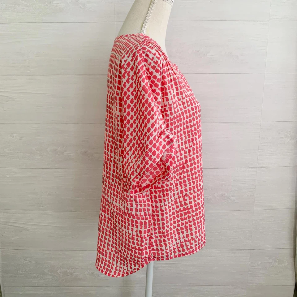 Collective Concepts - Top Rosa Geométrico Parcial Botón Puño Manga Corta, M Foto 3 de 4