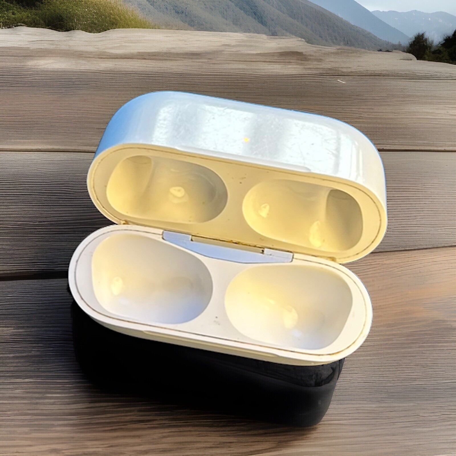 Apple AirPods Pro 2 with Wireless Charging Case in White-image