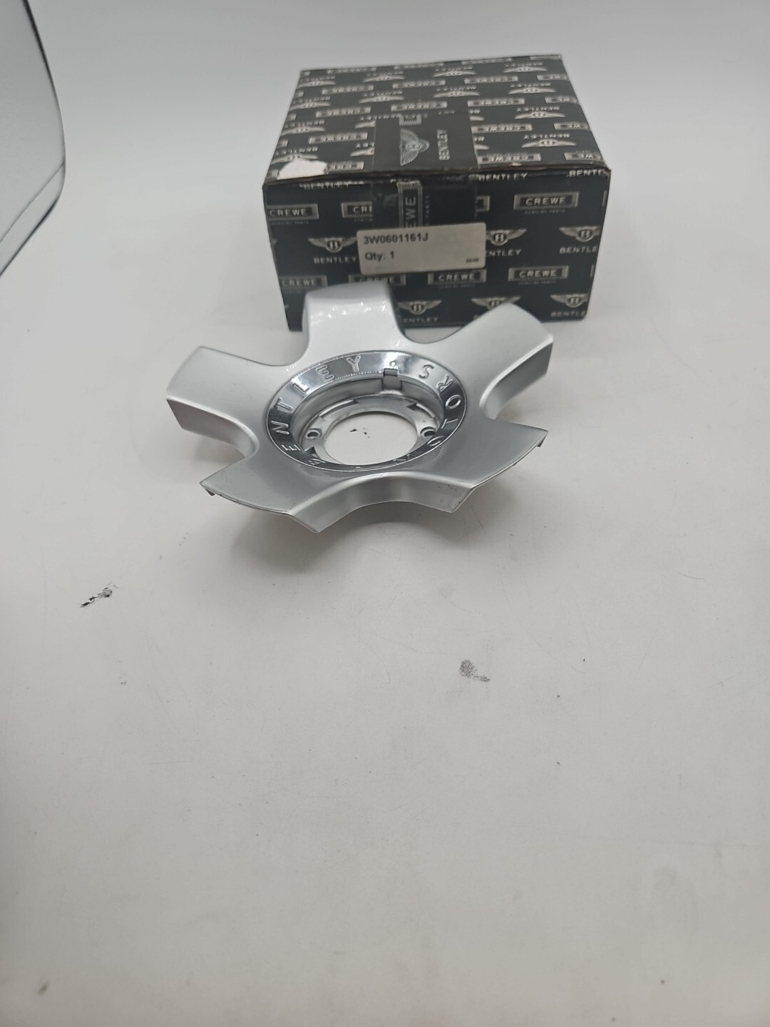 BENTLEY Used Hubcap (3w0601161j)