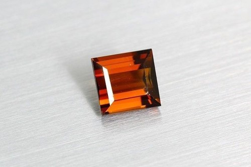 1.790 CT UNIQUE HI END COLOR 100% NR YELLOWISH BROWN TOURMALINE UNHEATED GEM 1.790 CT UNIQUE HI END COLOR 100% NR YELLOWISH BROWN TOURMALINE UNHEATED GEM