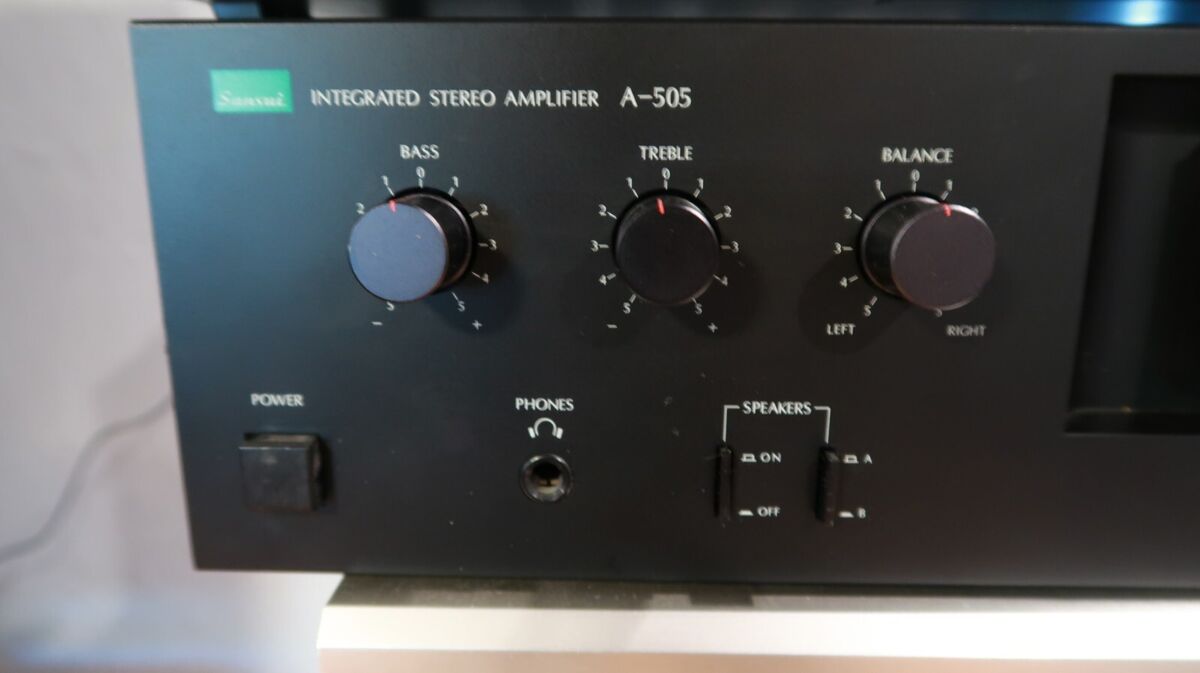 Sansui A-505 Integrated Stereo Amplifier and T-505 Tuner Sansui A-505 Integrated Stereo Amplifier and T-505 Tuner