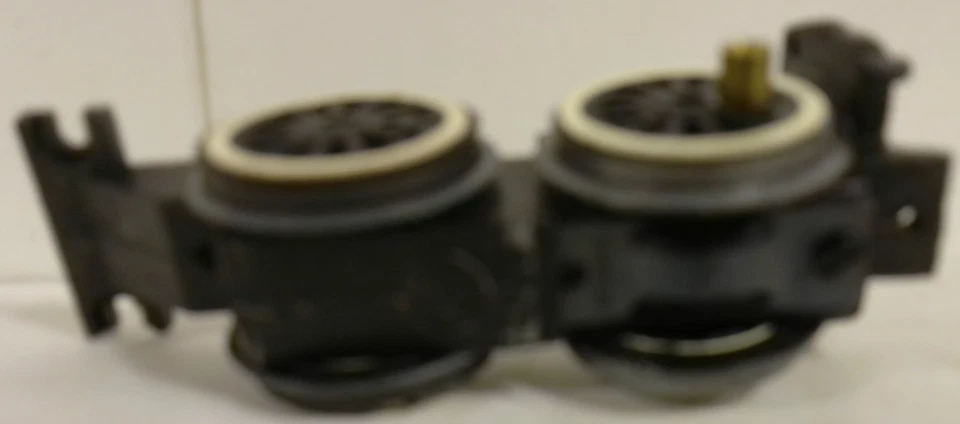 ORIGINAL AMERICAN FLYER S GAUGE CHASSIS FOR SMOKING ATLANTIC LOCOMOTIVE - Image 4 of 4