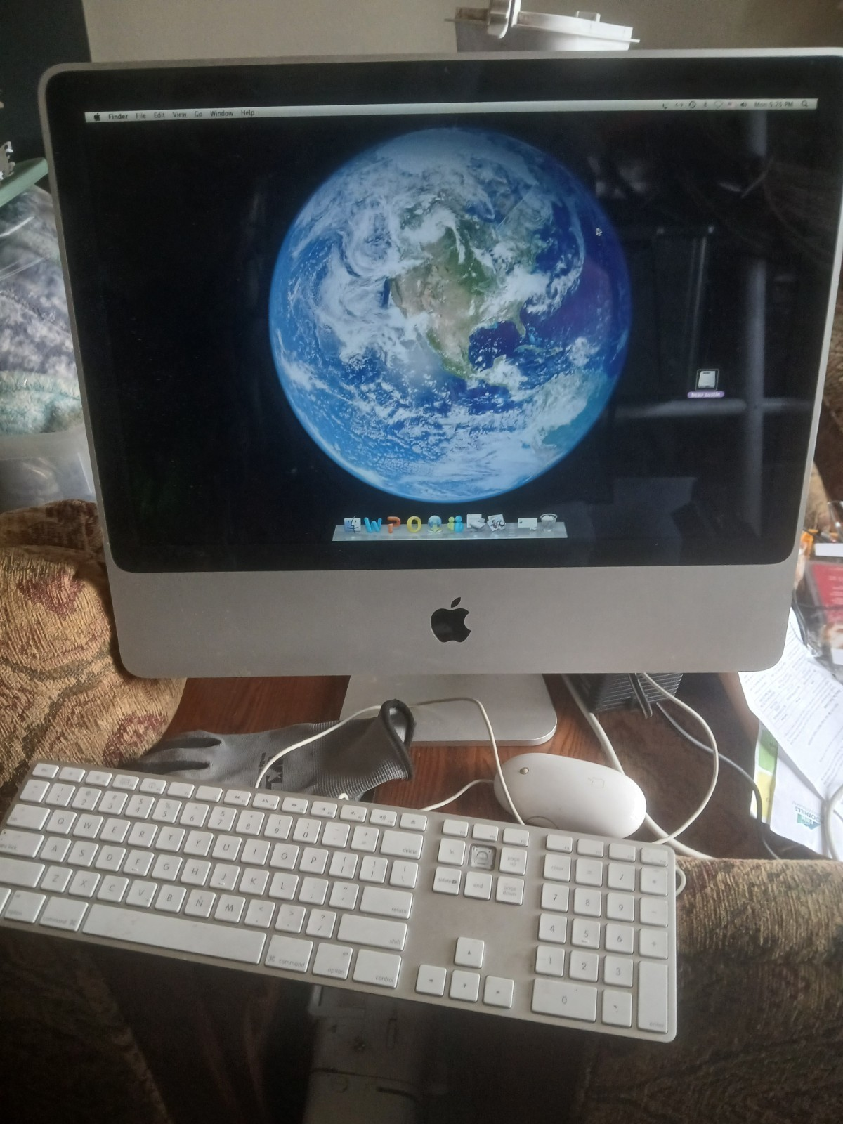 Apple iMac8,1 All-in-One Intel Core 2 Duo 2.66GHz 2GB RAM Silver