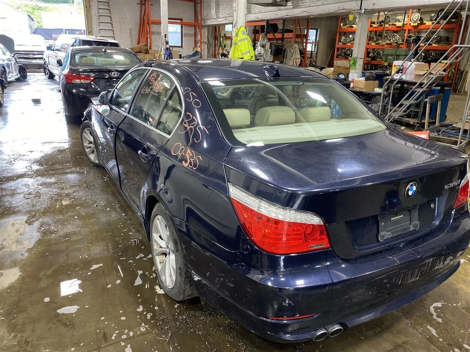 RADIATOR OVERFLOW 525i 535i 530i 525i 01 02 03 04 - 10 1415048 Foto 3 de 4