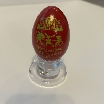 Commemorative Wooden Egg From 1999 White House Easter Egg Roll Red