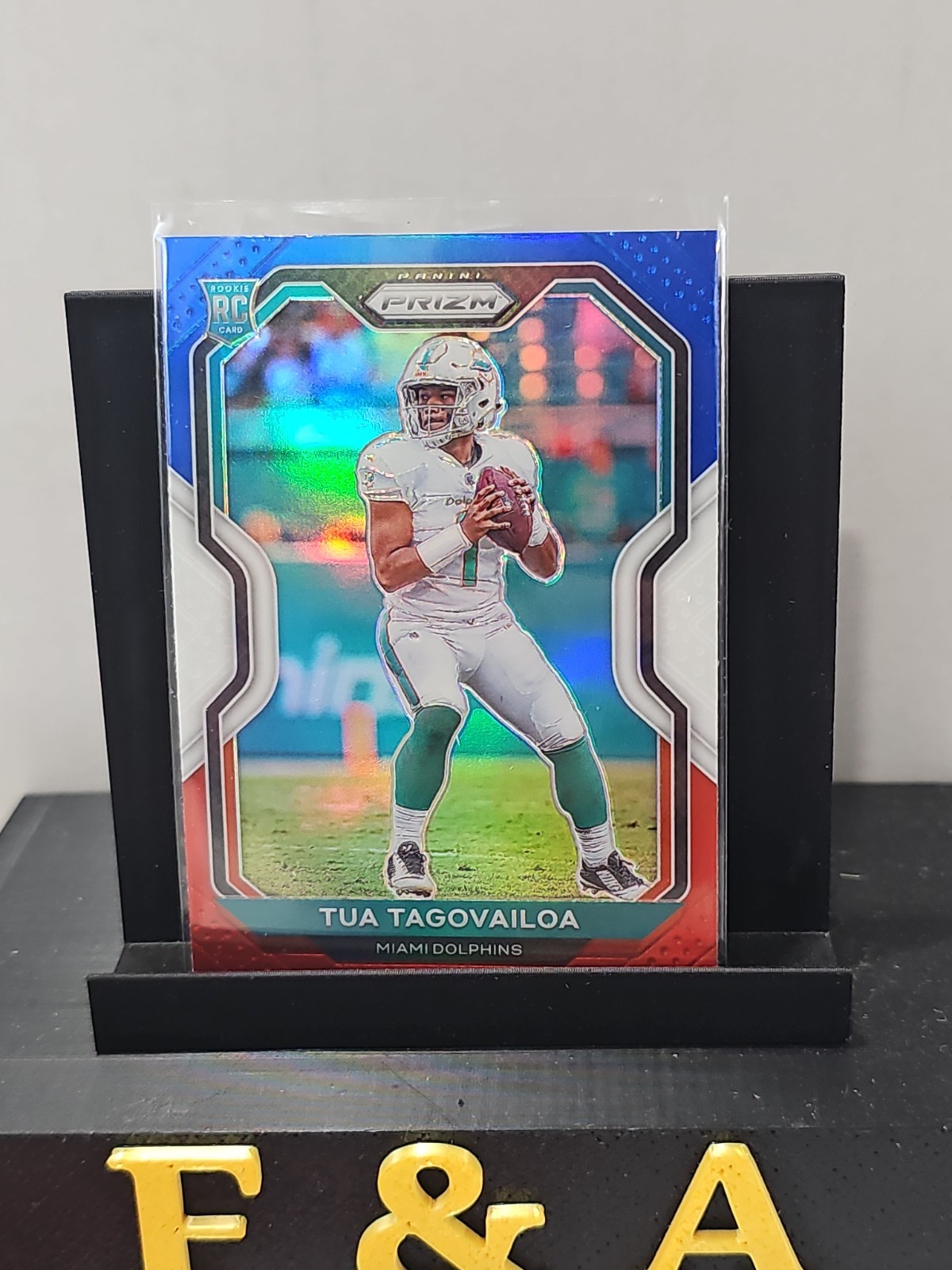 2020 Panini Prizm - Rookie Tua Tagovailoa #339 Red White & Blue Prizm (RC)