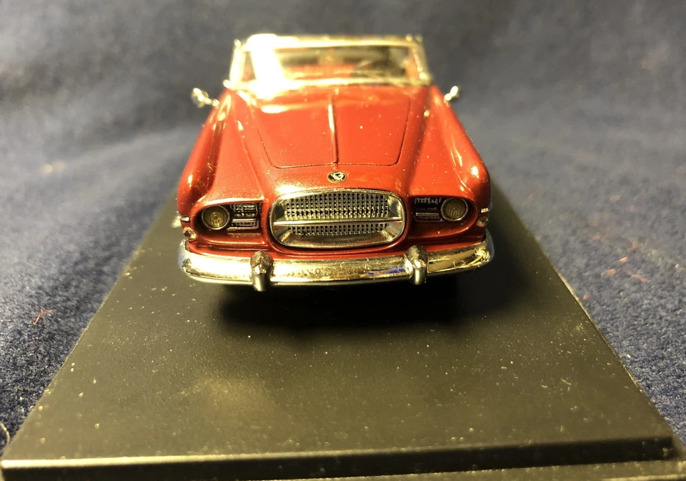 VERY RARE AUTOMODELLO CAR MODEL OF 1957-1958 DUAL GHIA - LIMITED EDITION OF 499 - Image 2 of 3
