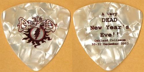 Grateful Dead 2003 New Year's Eve concert Oakland Coliseum red foil Guitar Pick