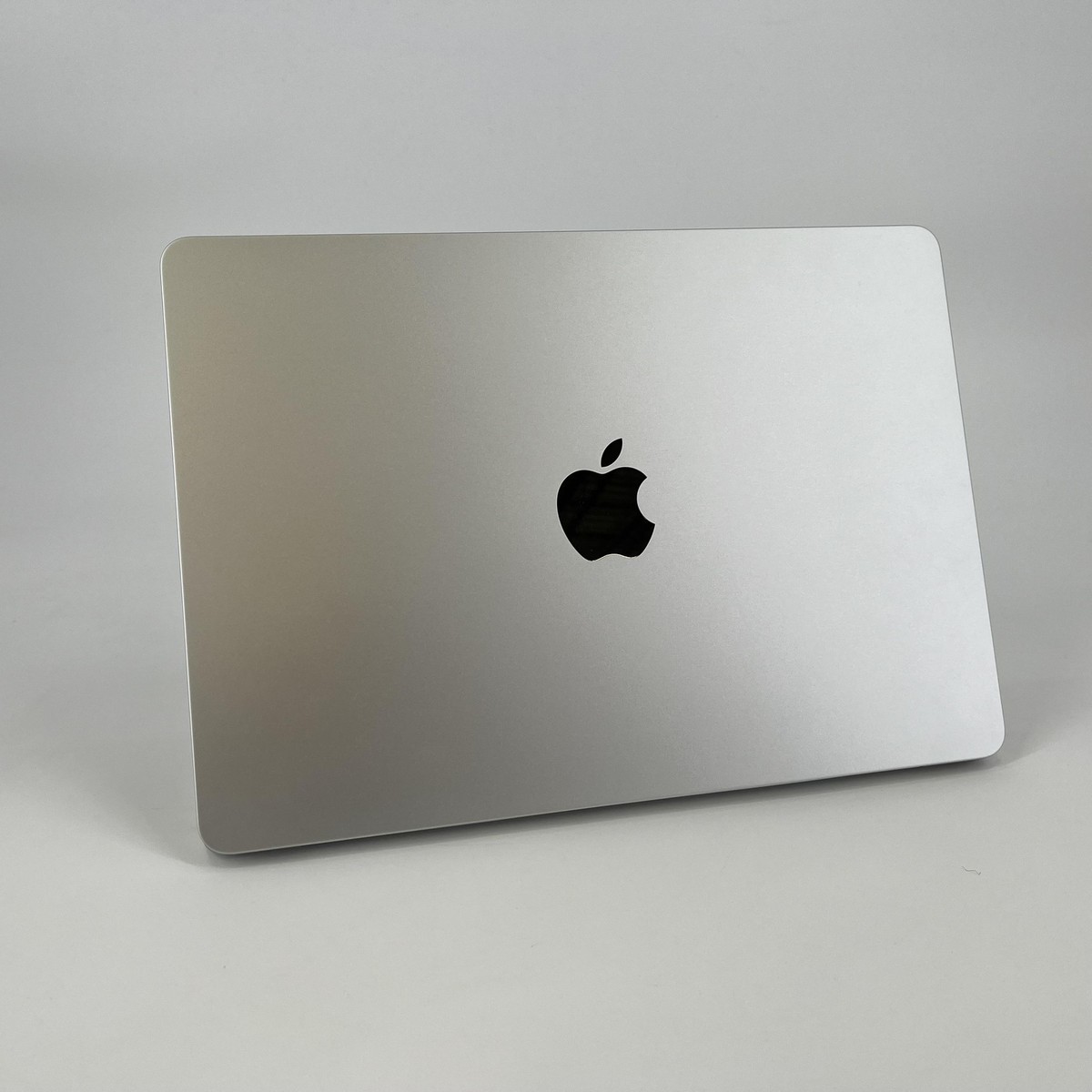 Apple MacBook Air 13 2024 M3 8-Core CPU 8-Core GPU 8GB 256GB