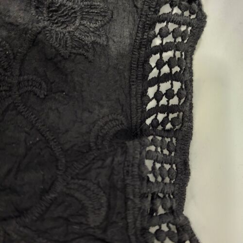 Vince Camuto Kimono Sweater Embroidered Flowers Black Sz One Size Fits Most - Picture 12 of 18
