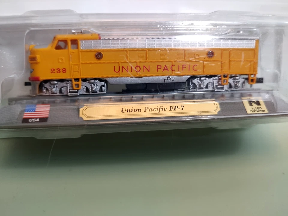Vtg  Del Prado Union Pacific FP-7 Locomotive-N Scale 1:160- Sealed Display Model - Image 3 of 4