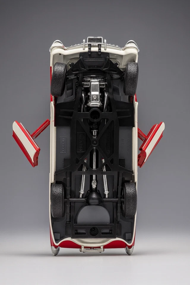 1957 Chevrolet ® белый / красный кабриолет Corvette ® Burago масштаб 1:24 литой автомобиль - Изображение 4 из 4