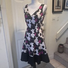 Nine West Sleeveless Floral Pattern Dress Cotton A-Line Skirt  V-Neck Zip Size 8