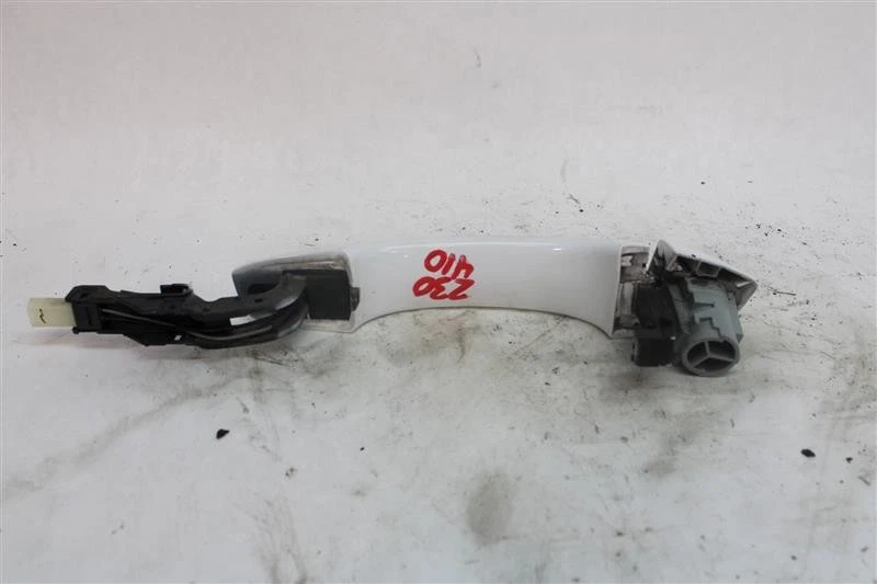 Used Front Right Exterior Door Handle fits: 2012 Audi A6 assembly w/keyless entr - Изображение 2 из 4