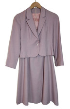 Vintage ILGWU Made in USA Womens Suit: Blazer Jacket  A-Line Skirt Mauve Size 0