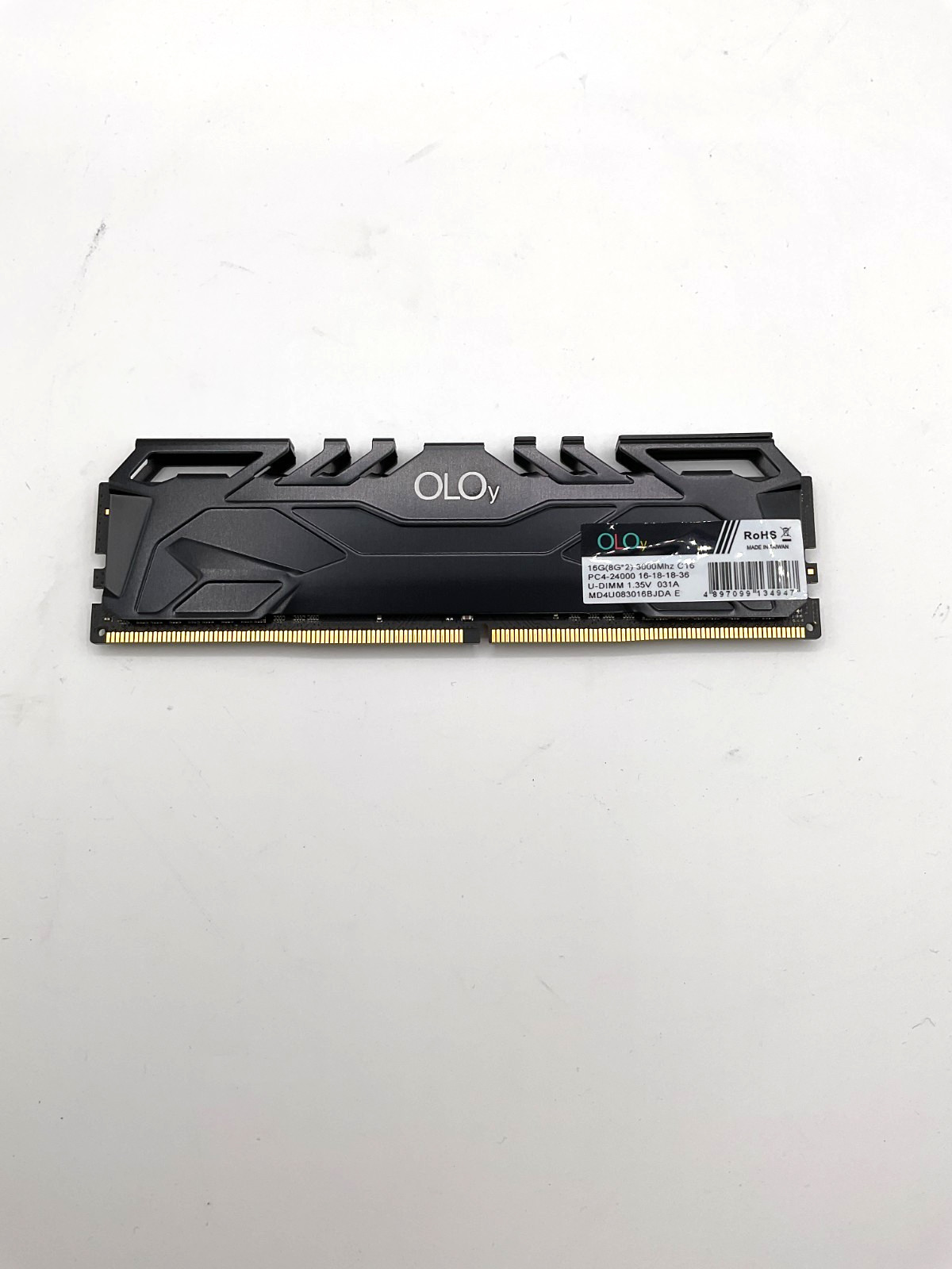 OLOy / MD4U083016BJDAE / DDR4 RAM / 8GB