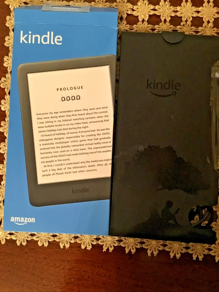 NEW Amazon Kindle 10^ generazione Wi-Fi 8GB, NERO - Immagine 3 di 4