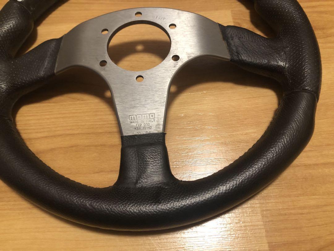 MOMO RACE Steering Wheel TYP D32 KBA 70142 Used 2 Bolts