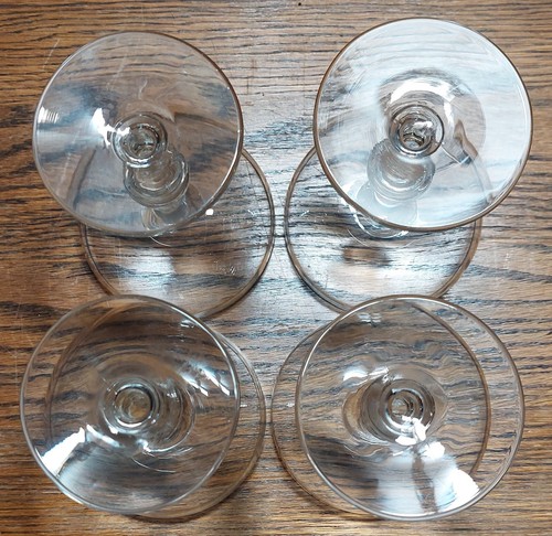 Set of (4) crystal 4.5" champagne glasses - Picture 5 of 9