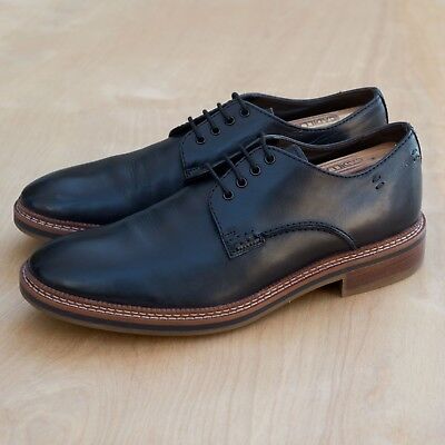 clarks navy blue shoes