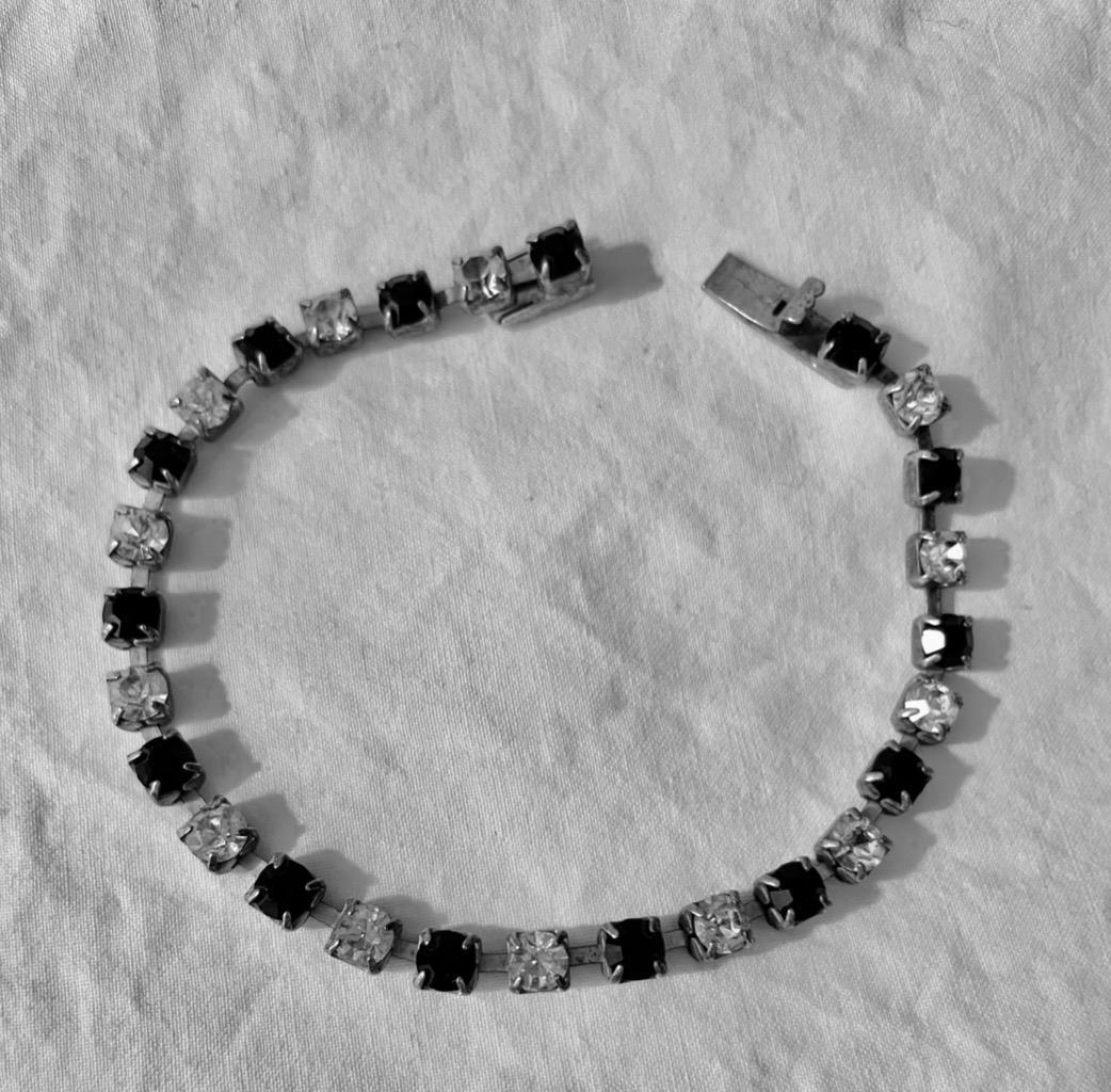 vintage BRACELET TENNIS style of black and clear rhin… Gem
