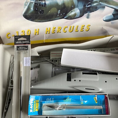 航空機・ヘリコプター ITALERI C-130E/H Hercules 1:72 Amazon.com: Italeri C-130 E/H Hercules, Gray : Arts, Crafts & Sewing